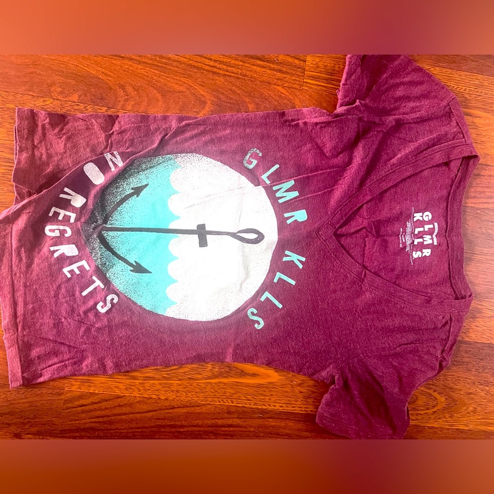 Glamour kills girls vneck